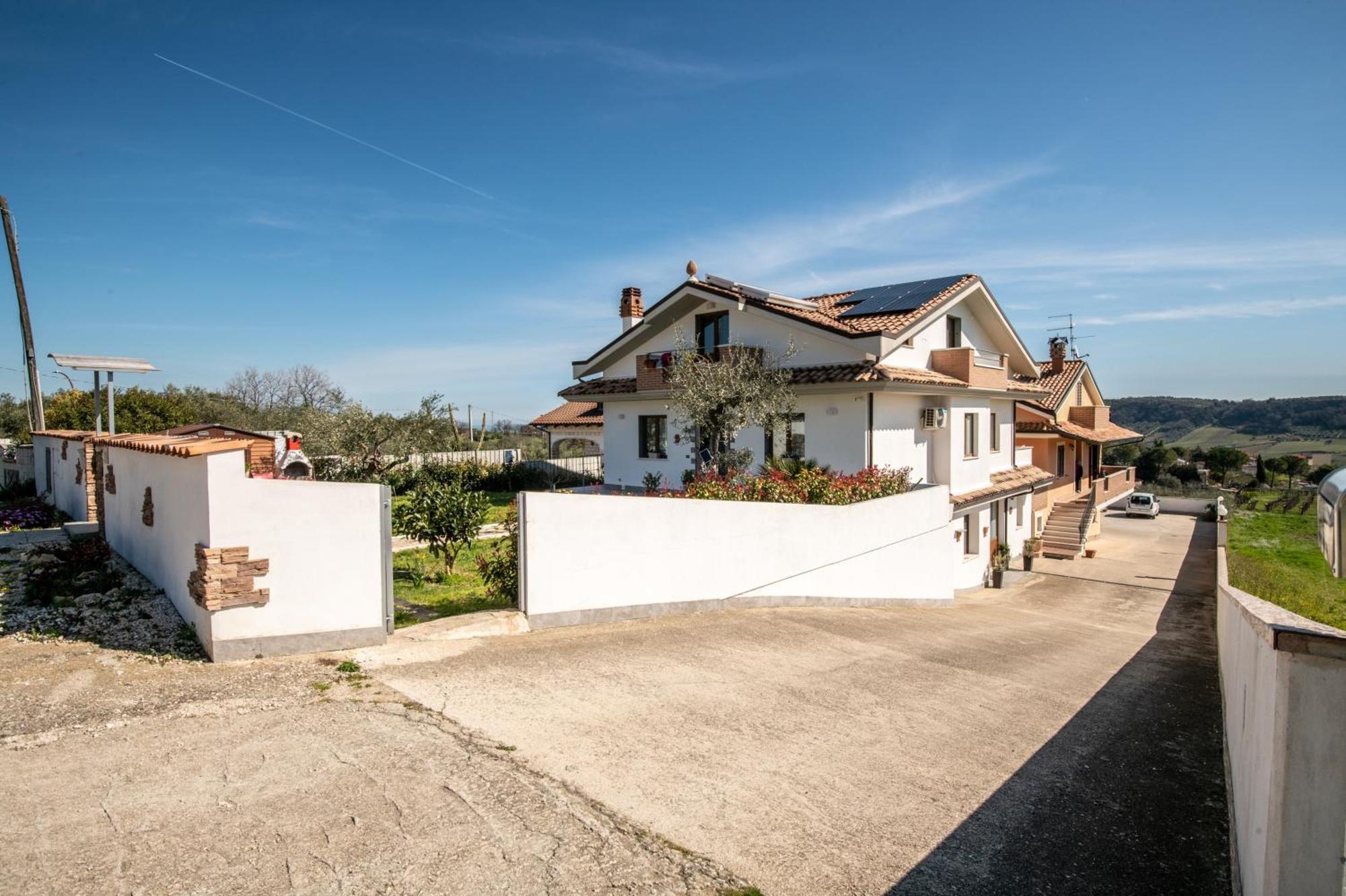 Villa Mastro Oleario 5 Dal Mare 30 Dai Monti Torrevecchia Teatina Екстер'єр фото
