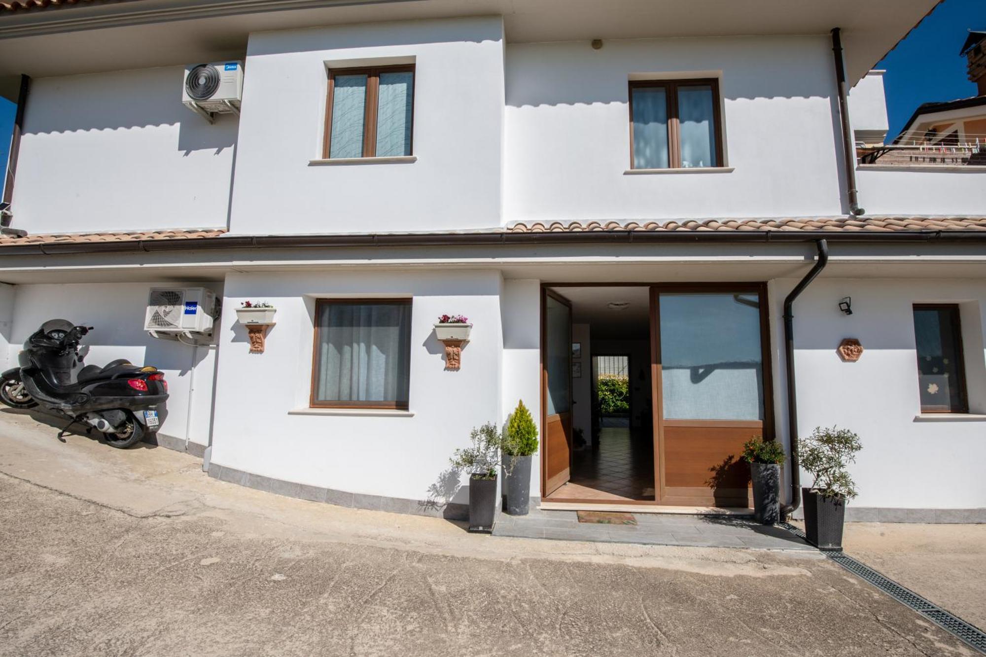 Villa Mastro Oleario 5 Dal Mare 30 Dai Monti Torrevecchia Teatina Екстер'єр фото